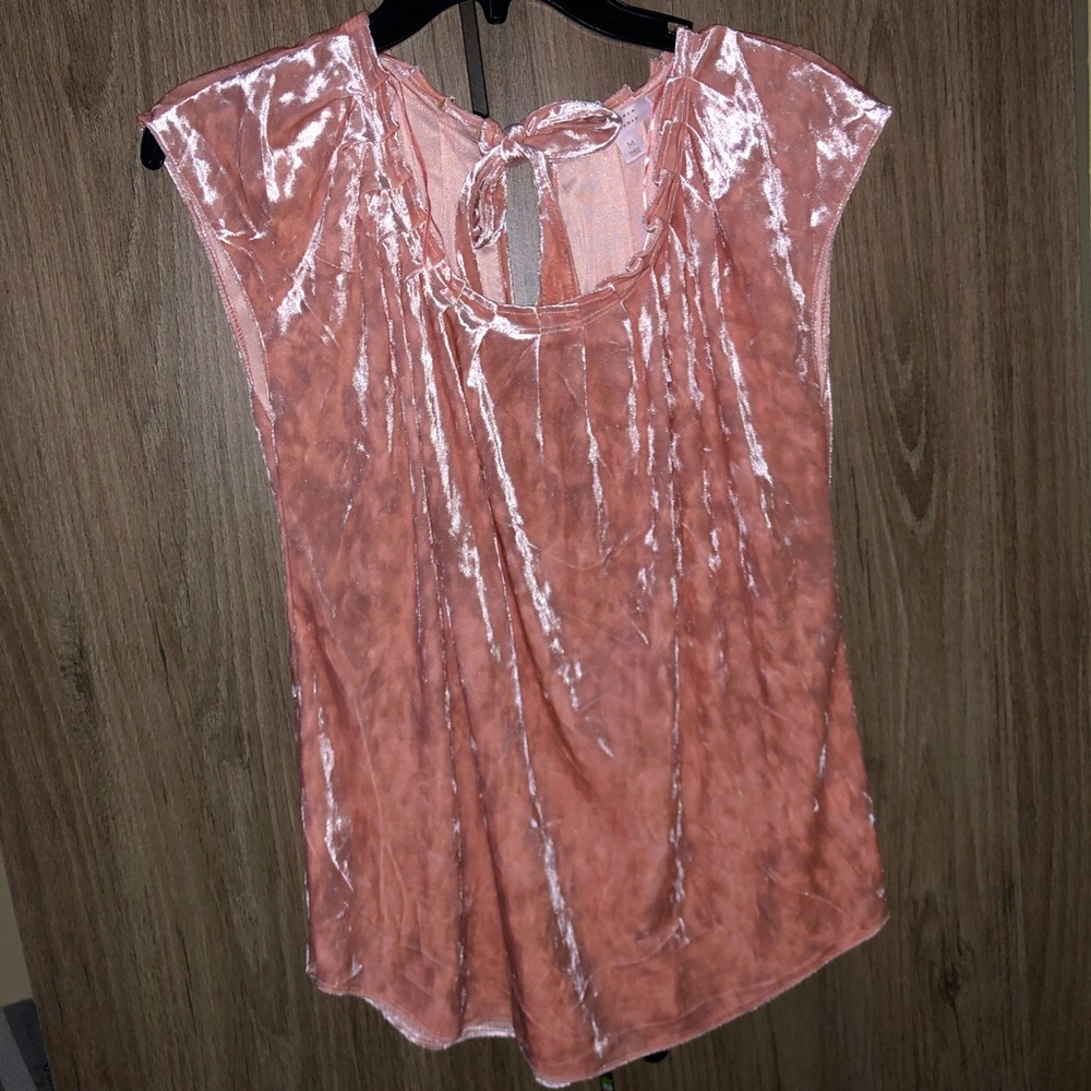 Super soft Lauren Conrad blouse